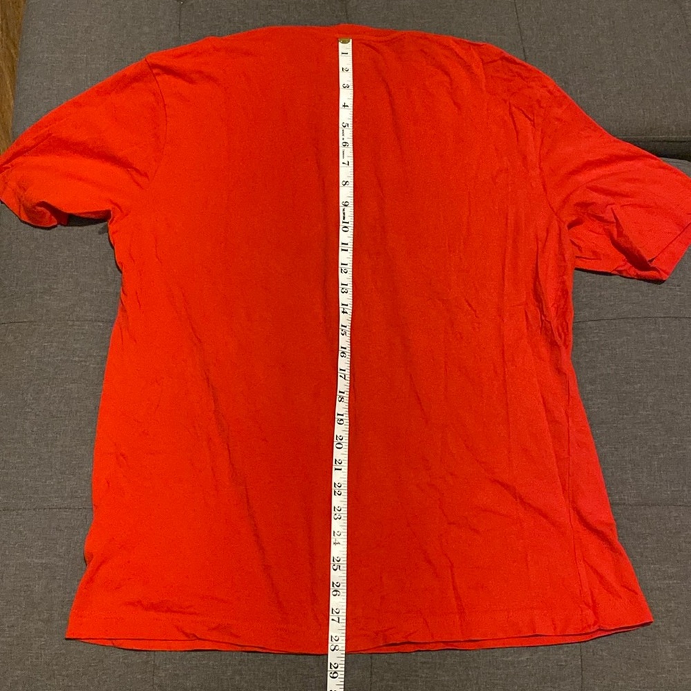 University of Calgary Dinos College Red Short Sleeve T-Shirt Men’s Size Large - Picture 10 of 11